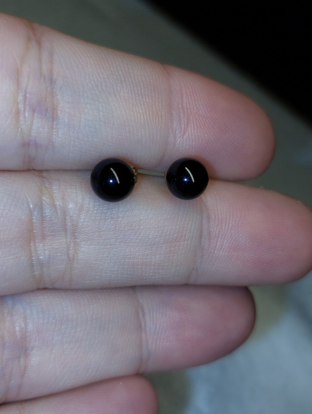 Black Pearl Earrings Faux?